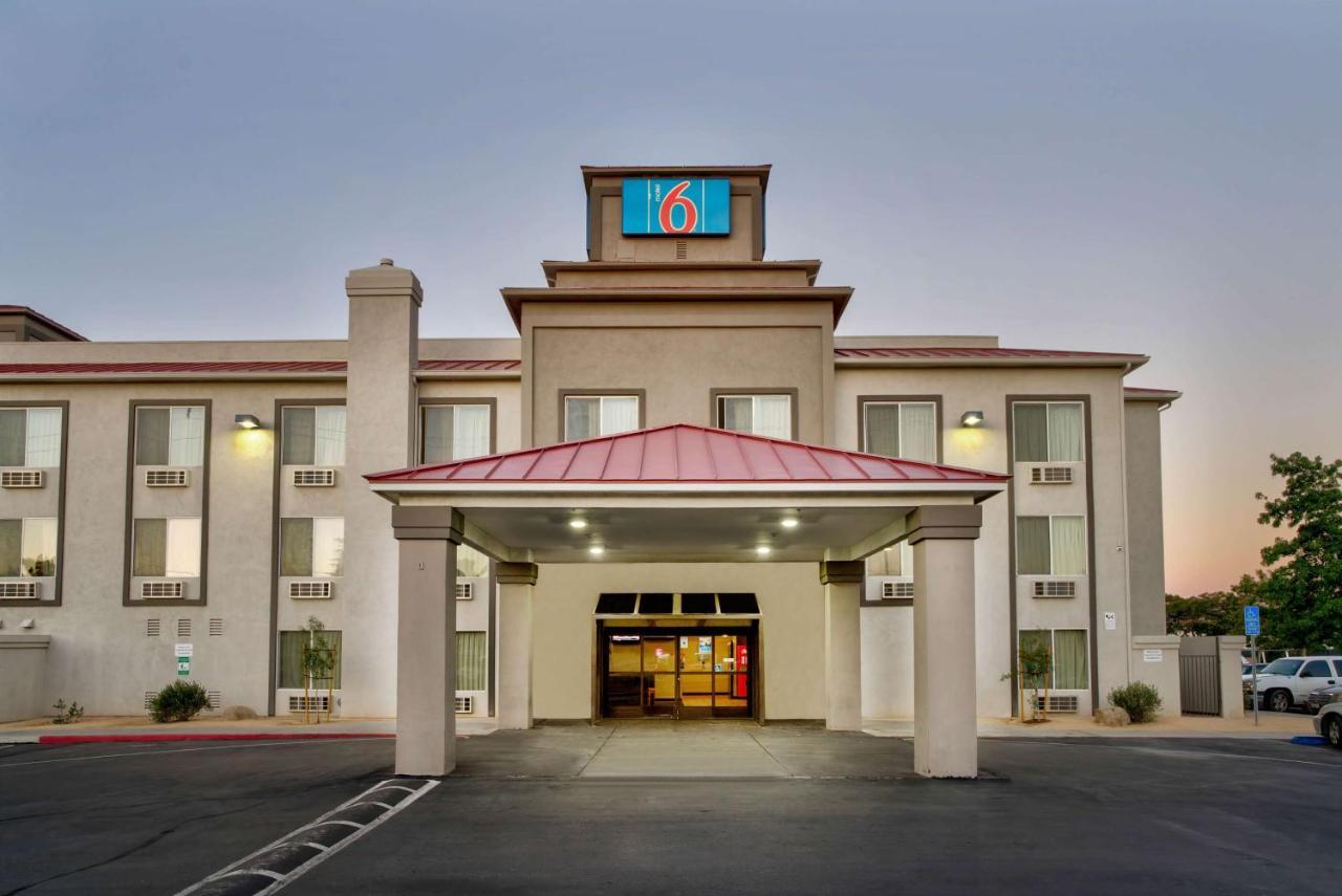 Motel 6-Hesperia, Ca - West Main Street I-15 ภายนอก รูปภาพ