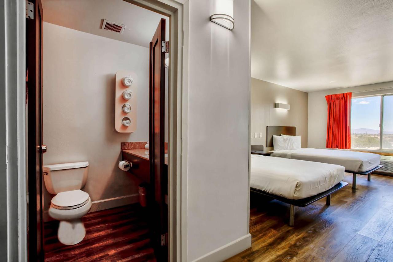 Motel 6-Hesperia, Ca - West Main Street I-15 ภายนอก รูปภาพ
