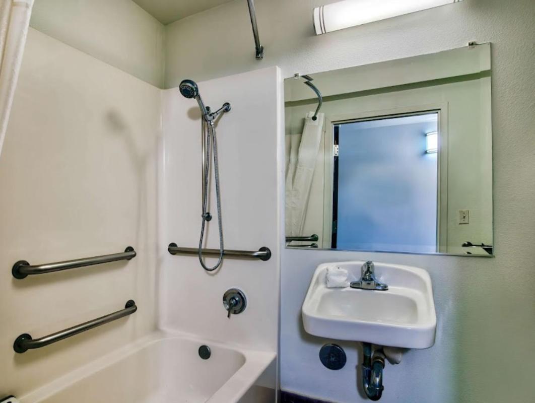 Motel 6-Hesperia, Ca - West Main Street I-15 ภายนอก รูปภาพ