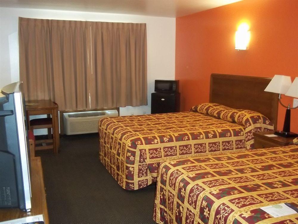 Motel 6-Hesperia, Ca - West Main Street I-15 ภายนอก รูปภาพ